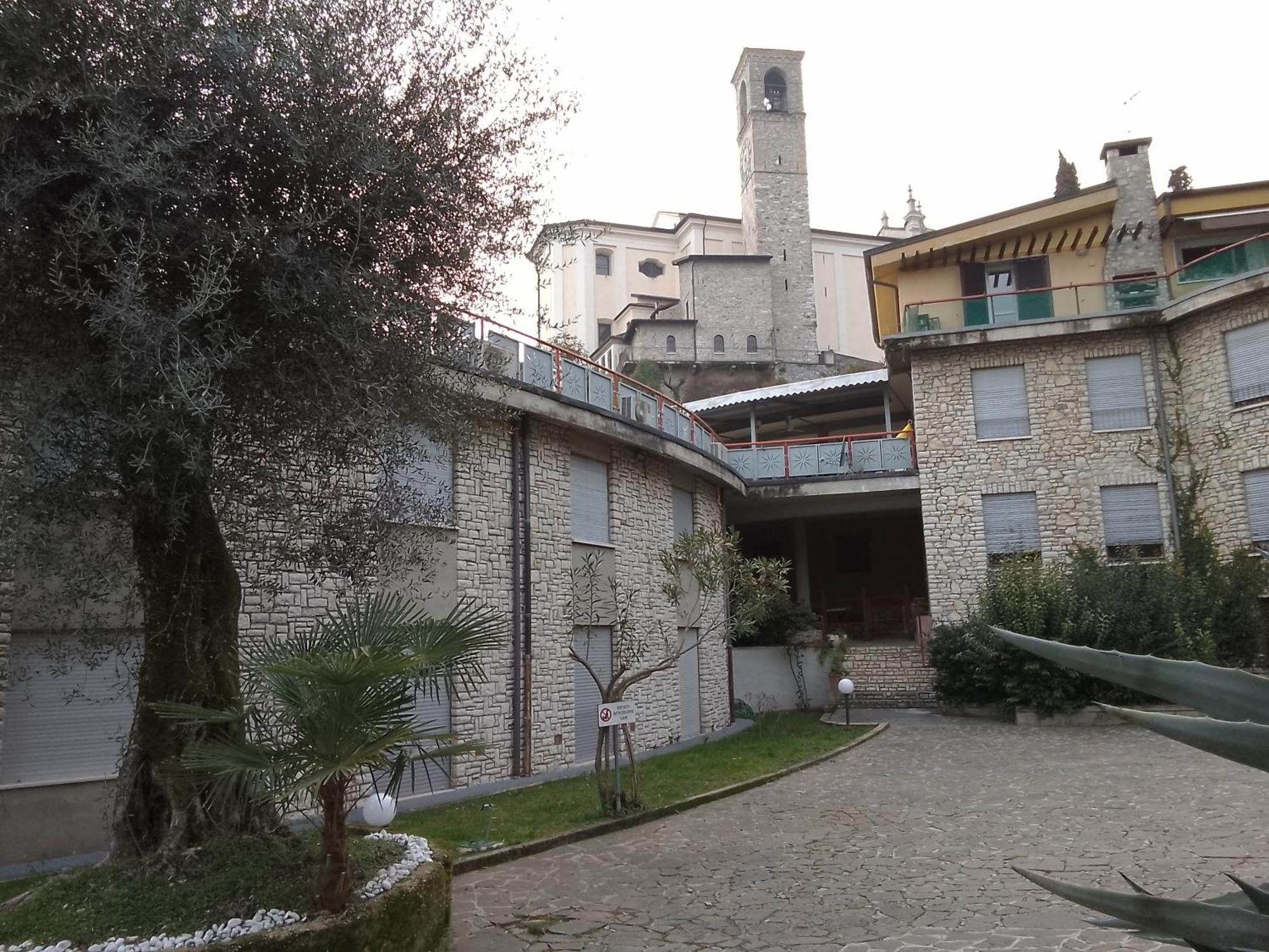 Appartamento Serena Gardone Riviera Exterior photo