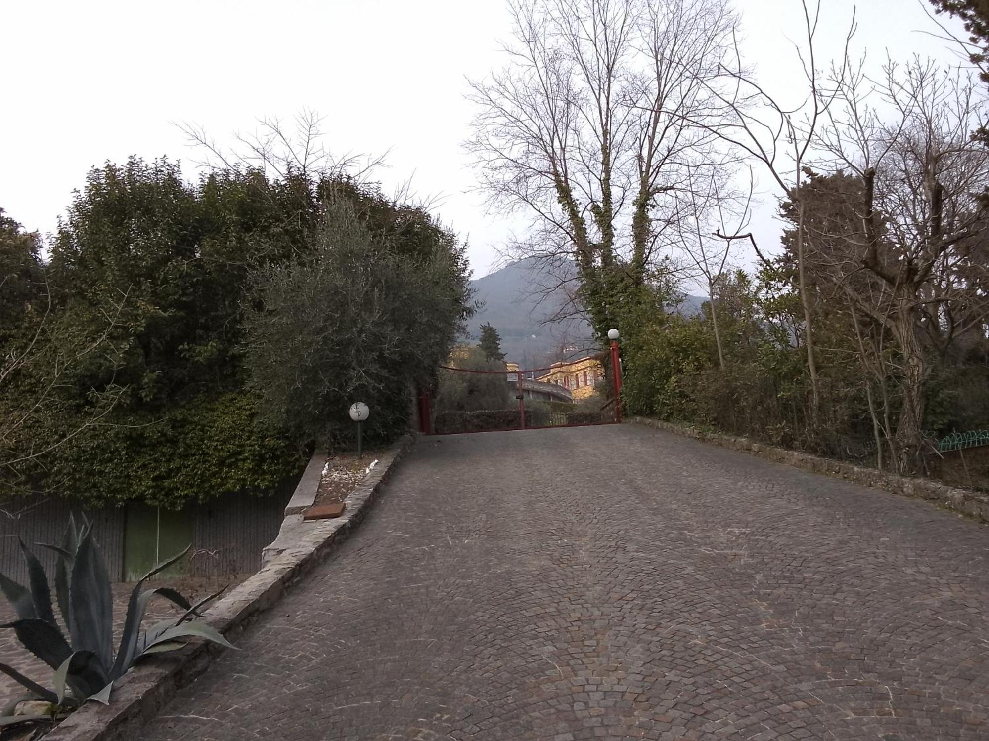 Appartamento Serena Gardone Riviera Exterior photo